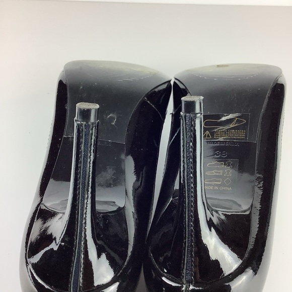 REISS TWO TONES BLACK PATENT AND NAVY PUMPS - Picture 7 of 11